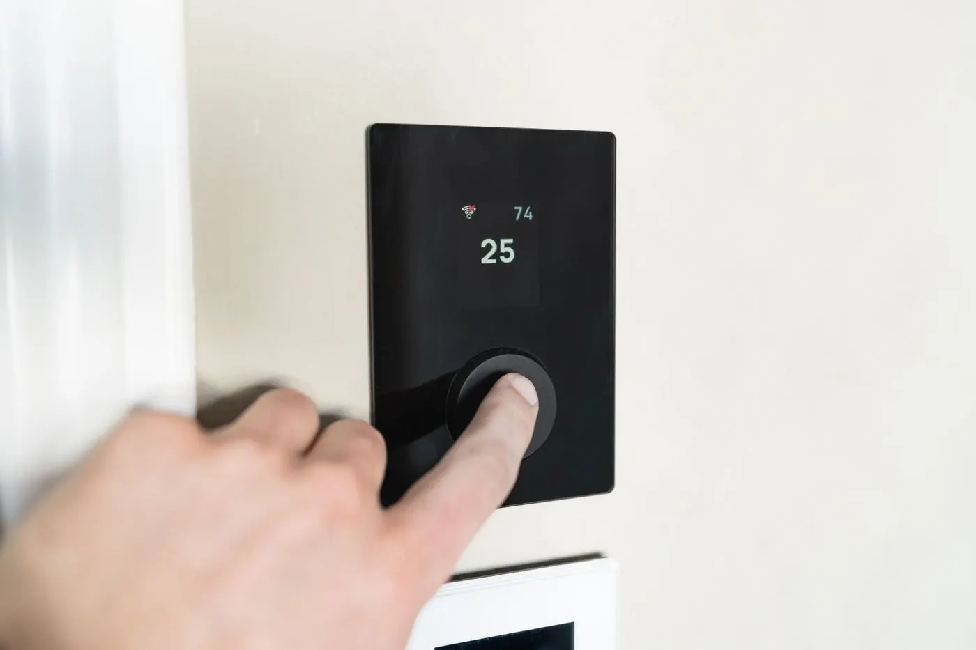 How much can a smart thermostat save? How much can a smart thermostat save?